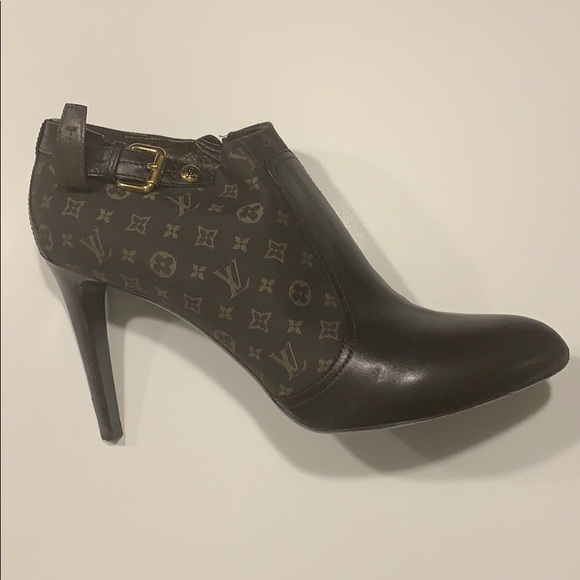 Louis Vuitton Boots - Picture 1 of 6